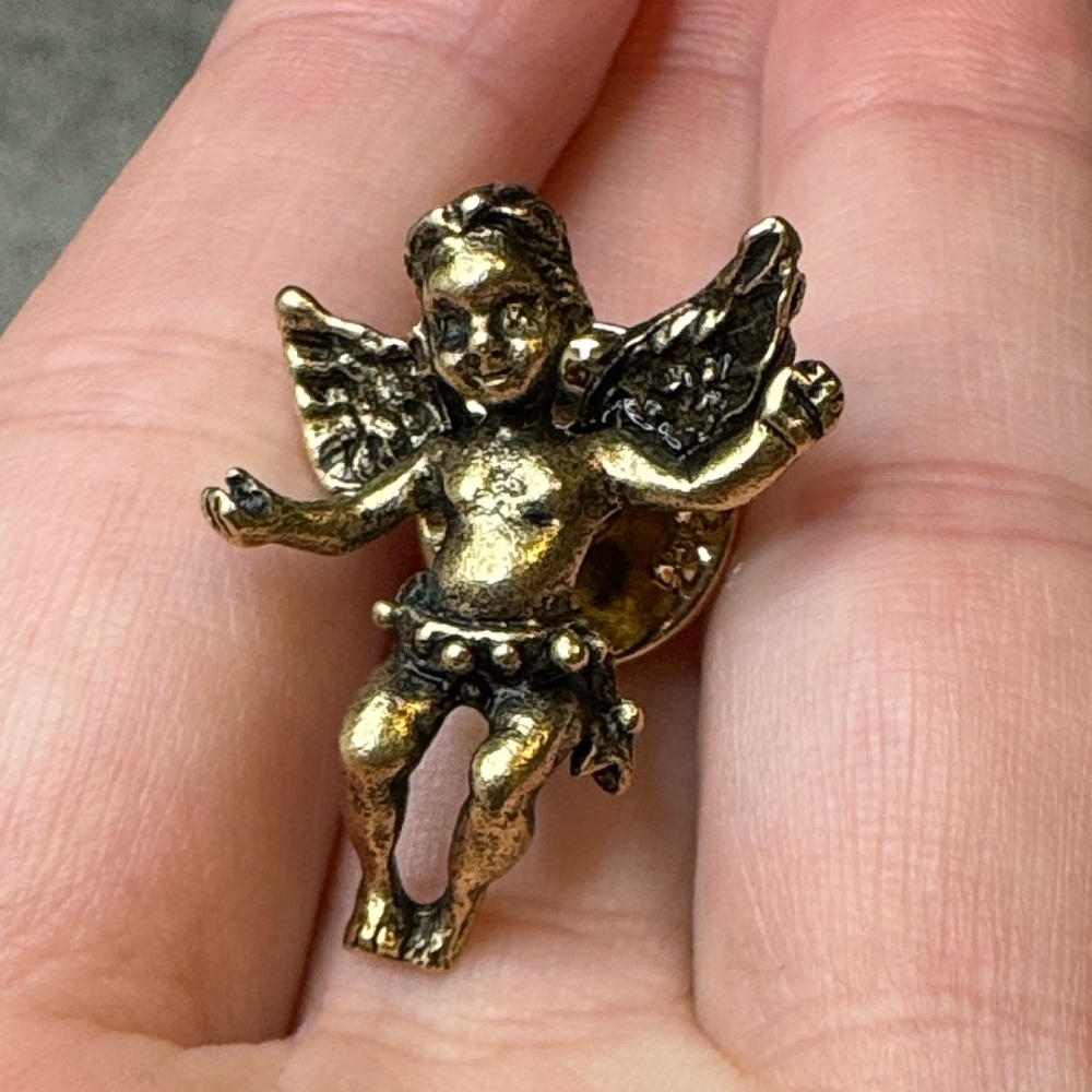 Kirk’s Folly Angel Pin